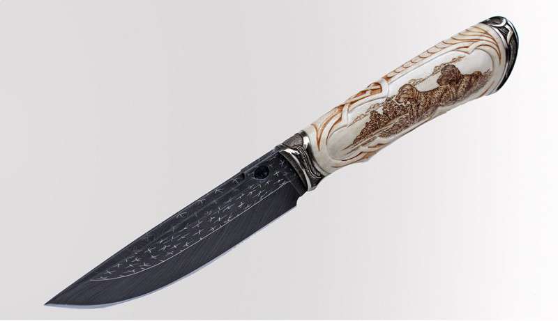 Подарочный нож "Охота по перу" дамасская сталь